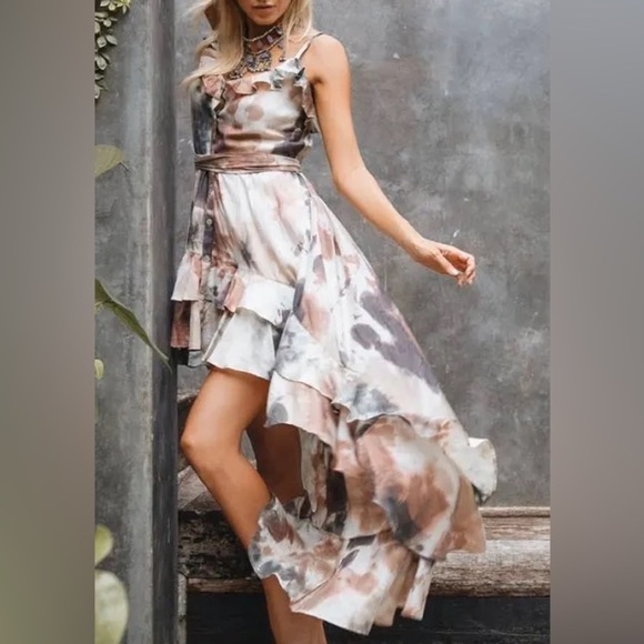 NEW SUKISO JULIET HIGH TO LOW DRESS EARTH TIE-DYE MEDIUM - Picture 1 of 6